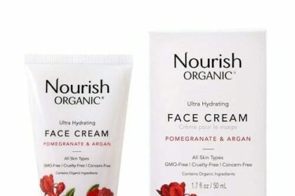 The 10 Best Natural and Organic Hydrating Face Creams 2023