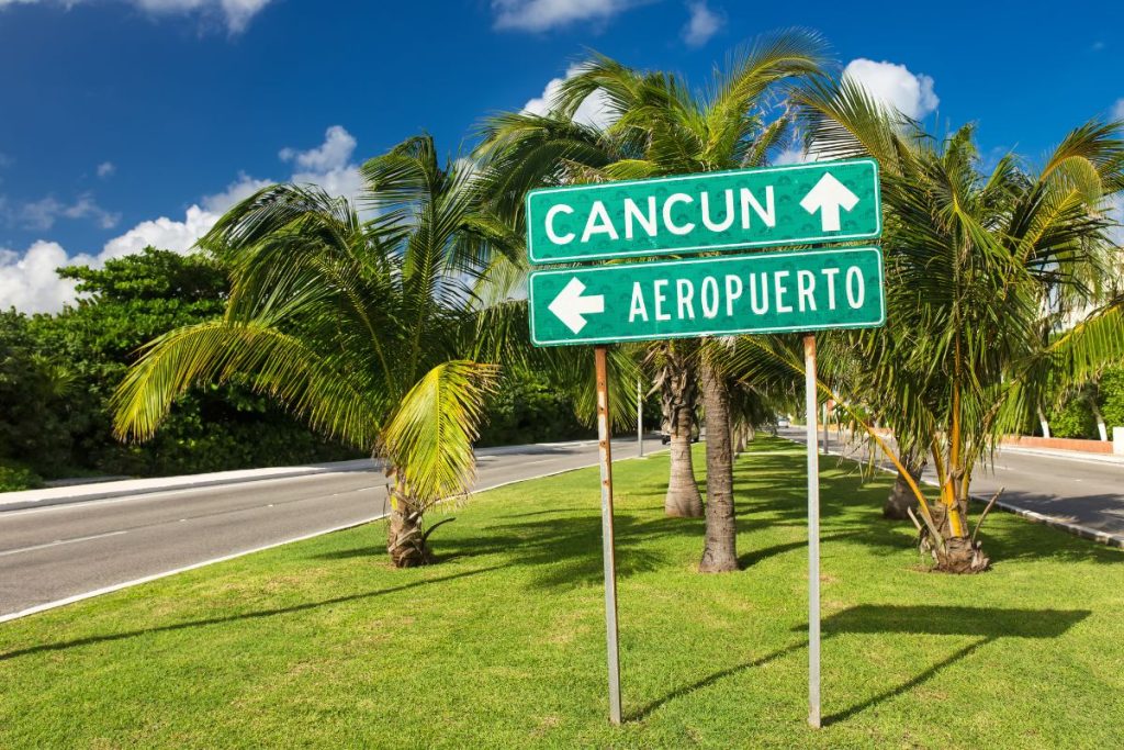 Uber receives official approval to operate at Cancun airport