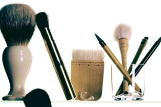 How to Clean Makeup Brushes for Even Better Beauty Looks in 2023