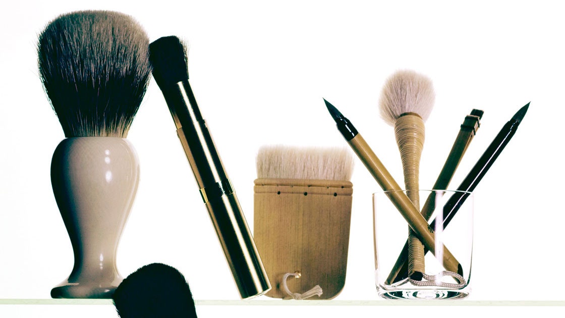 How to Clean Makeup Brushes for Even Better Beauty Looks in 2023