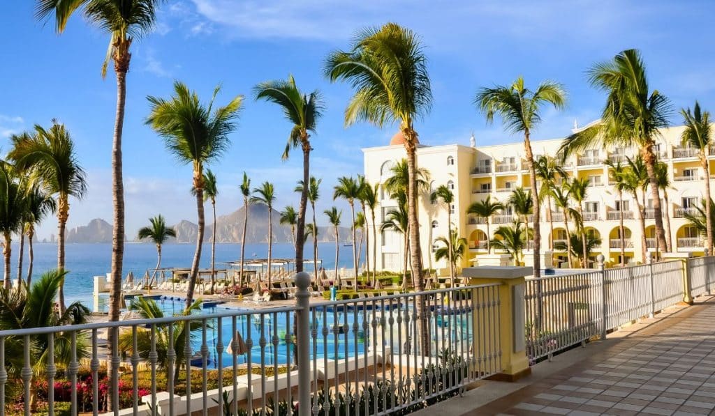 Occupancy rate of Christmas hotels in Los Cabos increases by 88% average.  Rates up to 0 per night