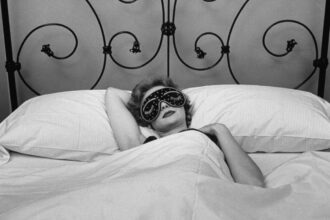 How to Sleep Better: Diet, Exercise, and More According to the Experts