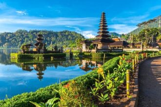 Foreign officials in Bali support the introduction of a new tourist tax