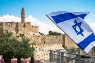 The US government issues an updated travel advisory for Israel due to the threat of attack
