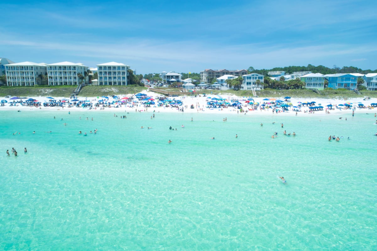 White sandy beaches and emerald green waters: travelers flock to this quaint Florida town