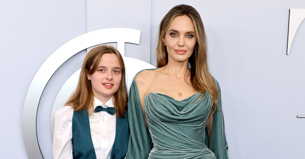 Tonys Red Carpet Looks: Angelina Jolie, Brooke Shields and More