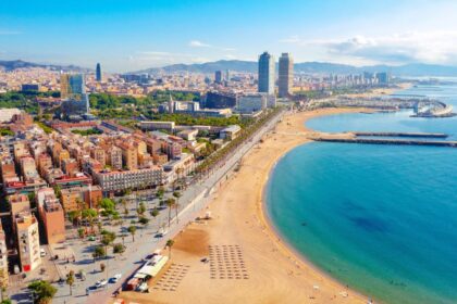 Barcelona to ban offensive, low-quality tourist shops