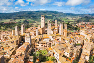 Medieval towns, wine and unspoilt coast: unveiling the secrets of the Italian region of Tuscany