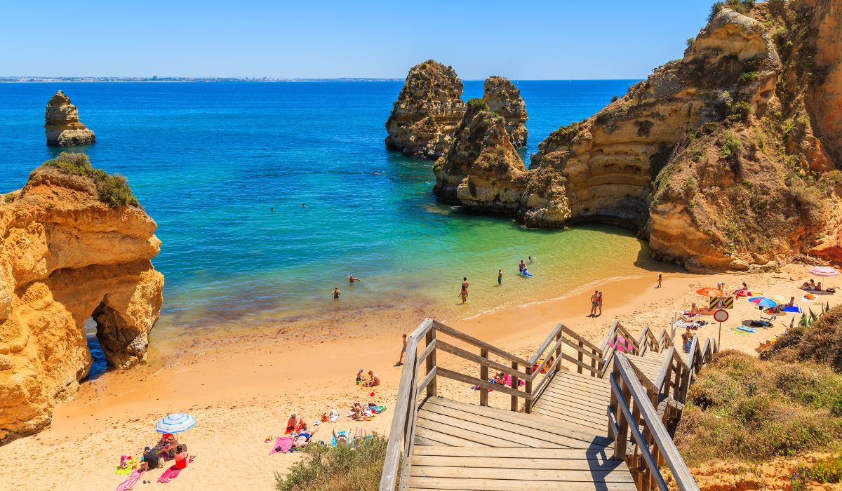 Record number of 26.5 million tourists visited Portugal in 2023