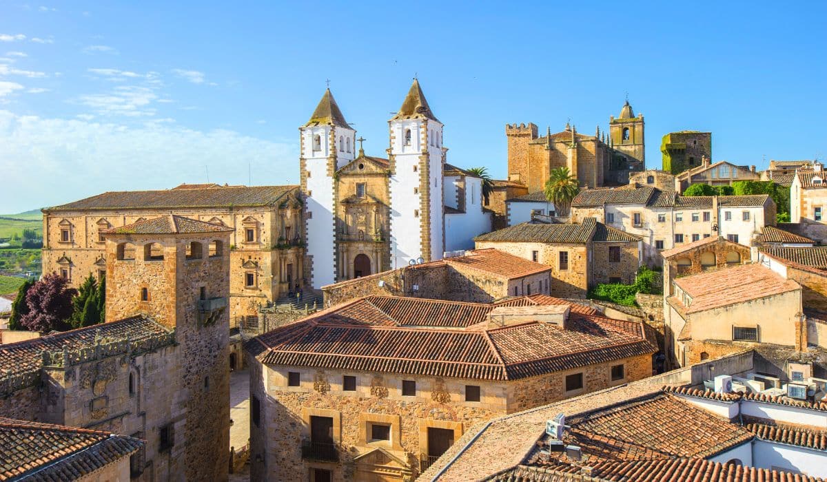 This Spanish community is offering up to €15,000 to digital nomads to move in