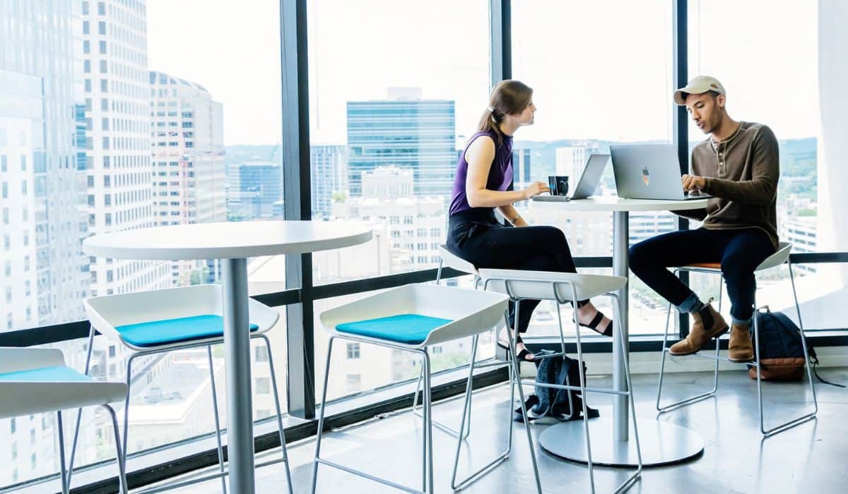 TOP 3 coworking spaces for digital nomads in the US in 2024