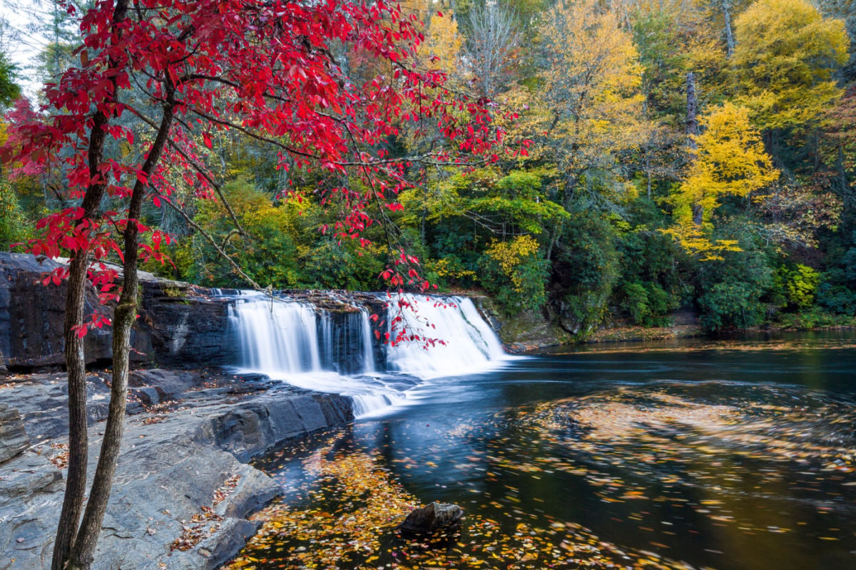 Hidden gem alert! This Carolina mountain town offers untamed beauty and fewer crowds