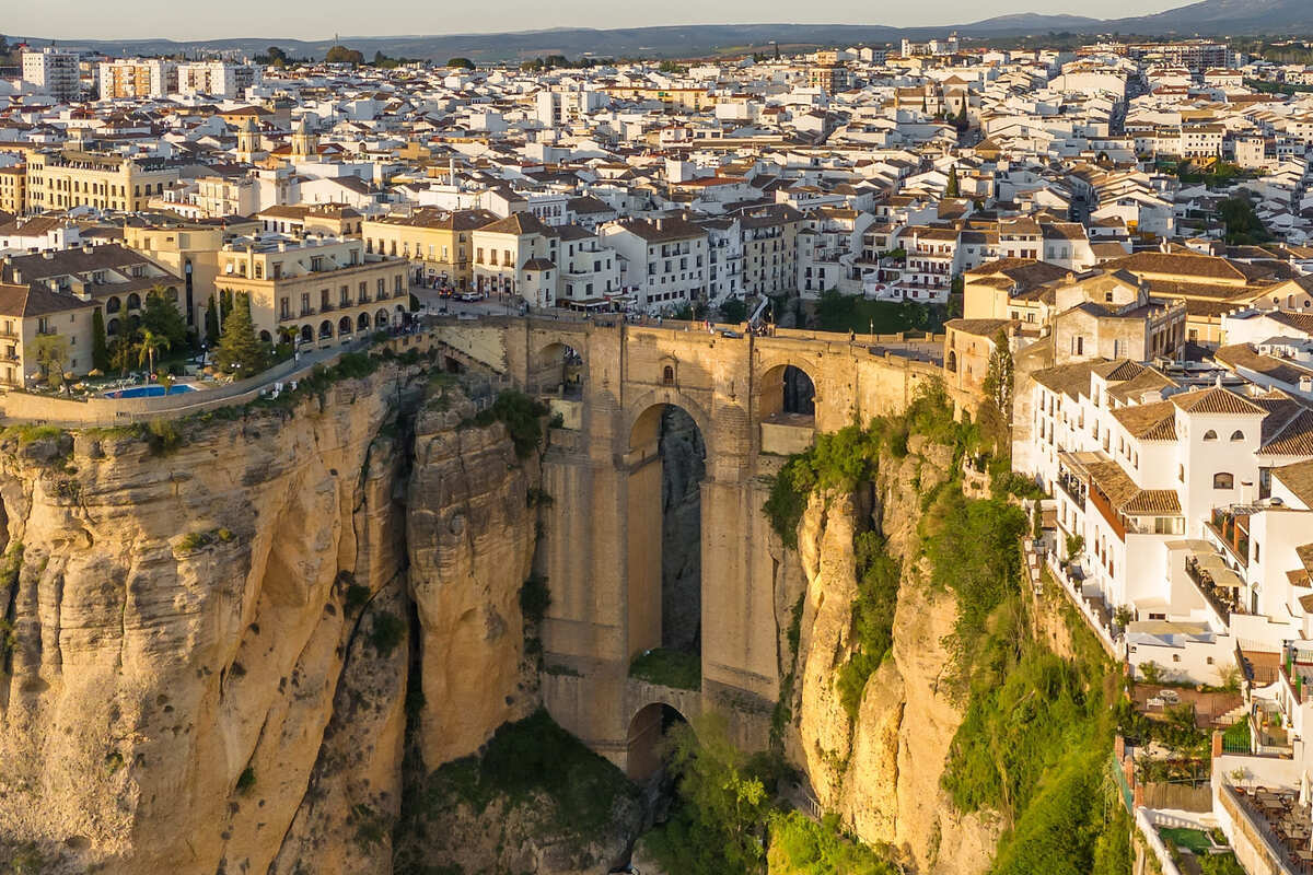 Spain without the crowds! Here are 4 beautiful autumn destinations to be discovered