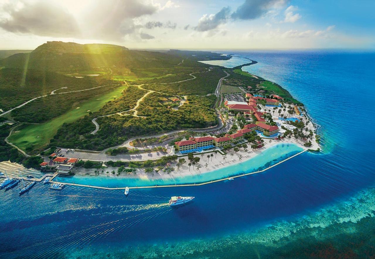 Americans are traveling to this Caribbean destination in record numbers, and it’s not Cancun!