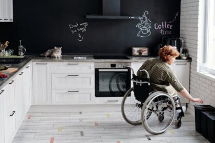 Making the kitchen accessible to seniors and people with disabilities