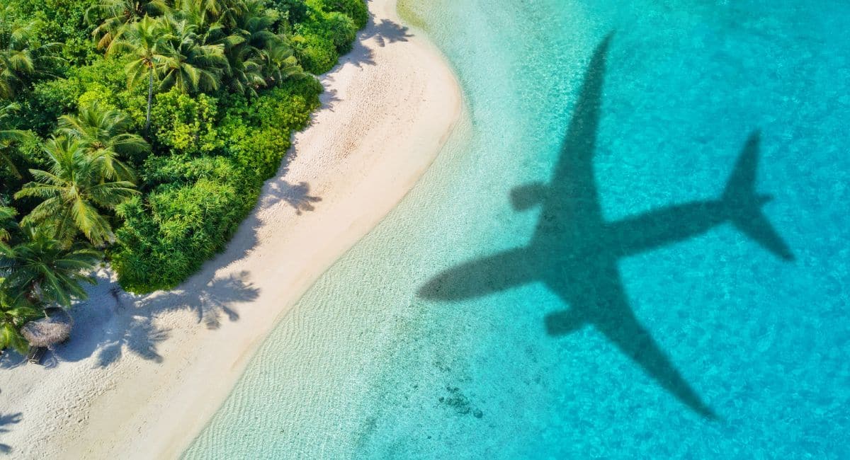 Two major US airlines have halted flights to Tulum airport