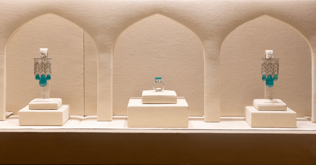 The Indian Jeweler Bhagat Opens a Boutique in London