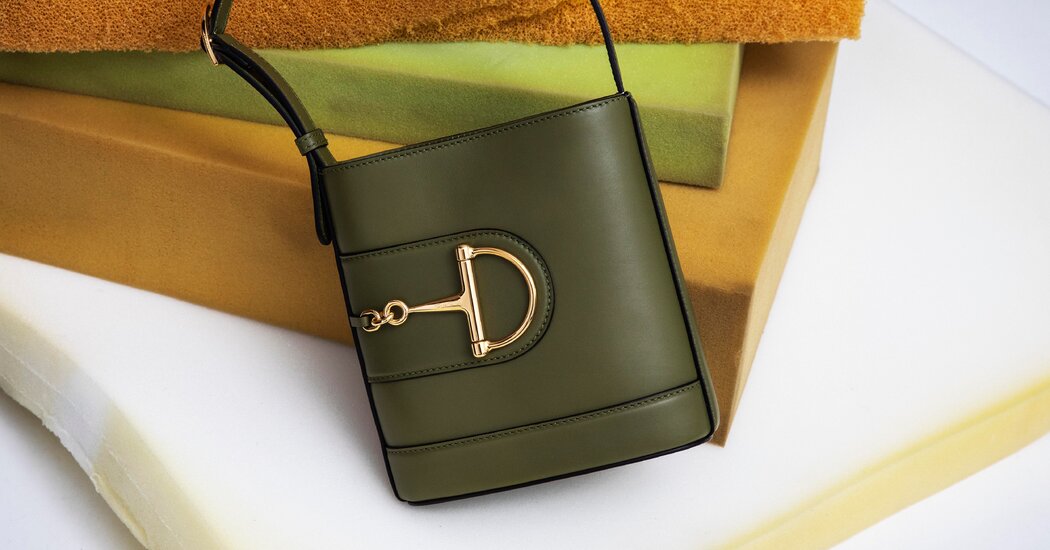 A Gucci Bag That Puts Its Signature Front and Center