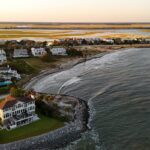 Go over Charleston! This idyllic island of South Carolina has cozy houses on the beach