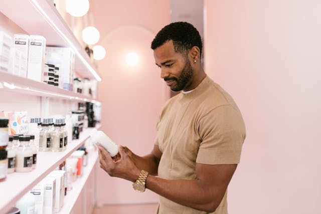 How to use hair products for men to reach healthier hair