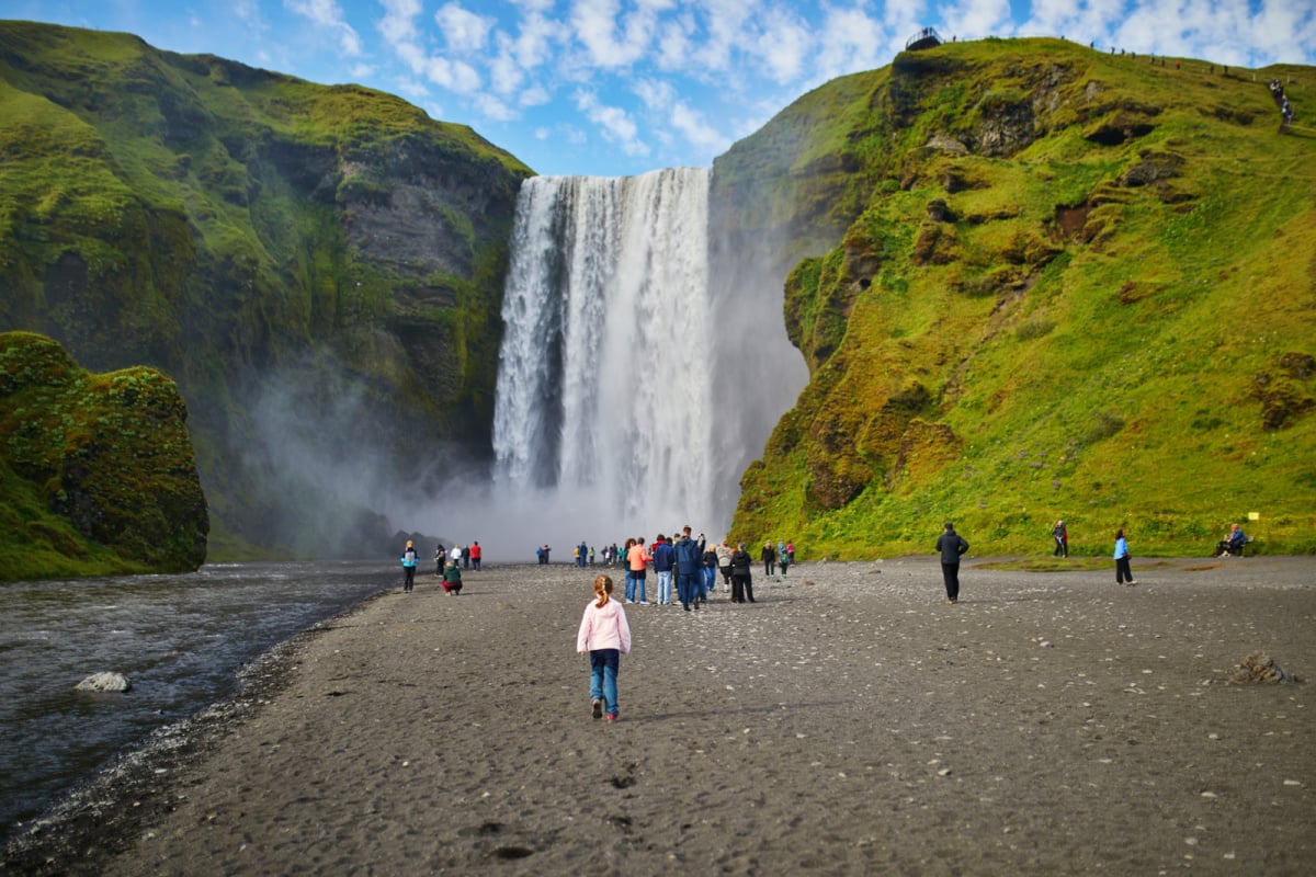 Americans can now fly non -stop to Iceland from 17 American cities
