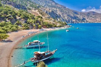 Move over Mykonos! This beautiful Greek island has cheaper prices and smaller crowds