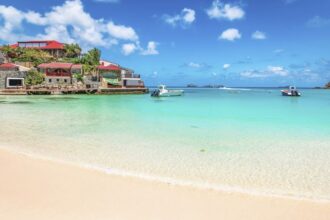 These are the 10 safest Caribbean destinations for your next beach holiday