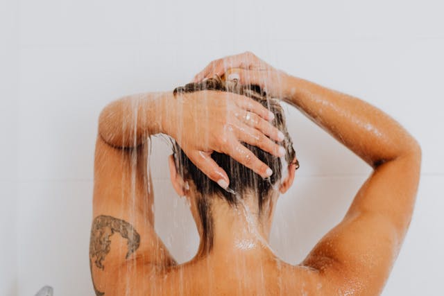 Does your shampoo make it worse? Ingredients that women should avoid