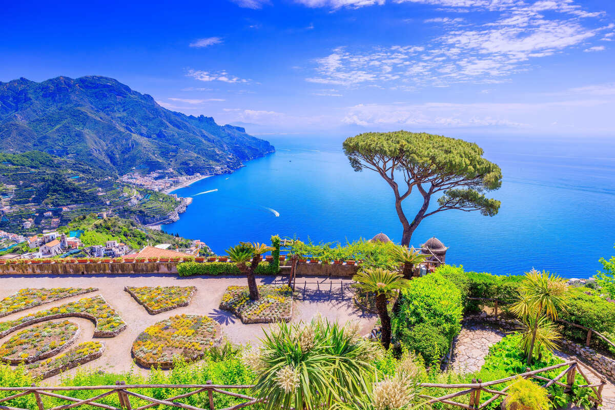 Move about Positano! This is the cheapest city on the Italian coast of Amalfi