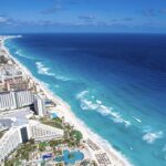 Tourism Twist: Mexico celebrates record visitors, US sees surprising delay