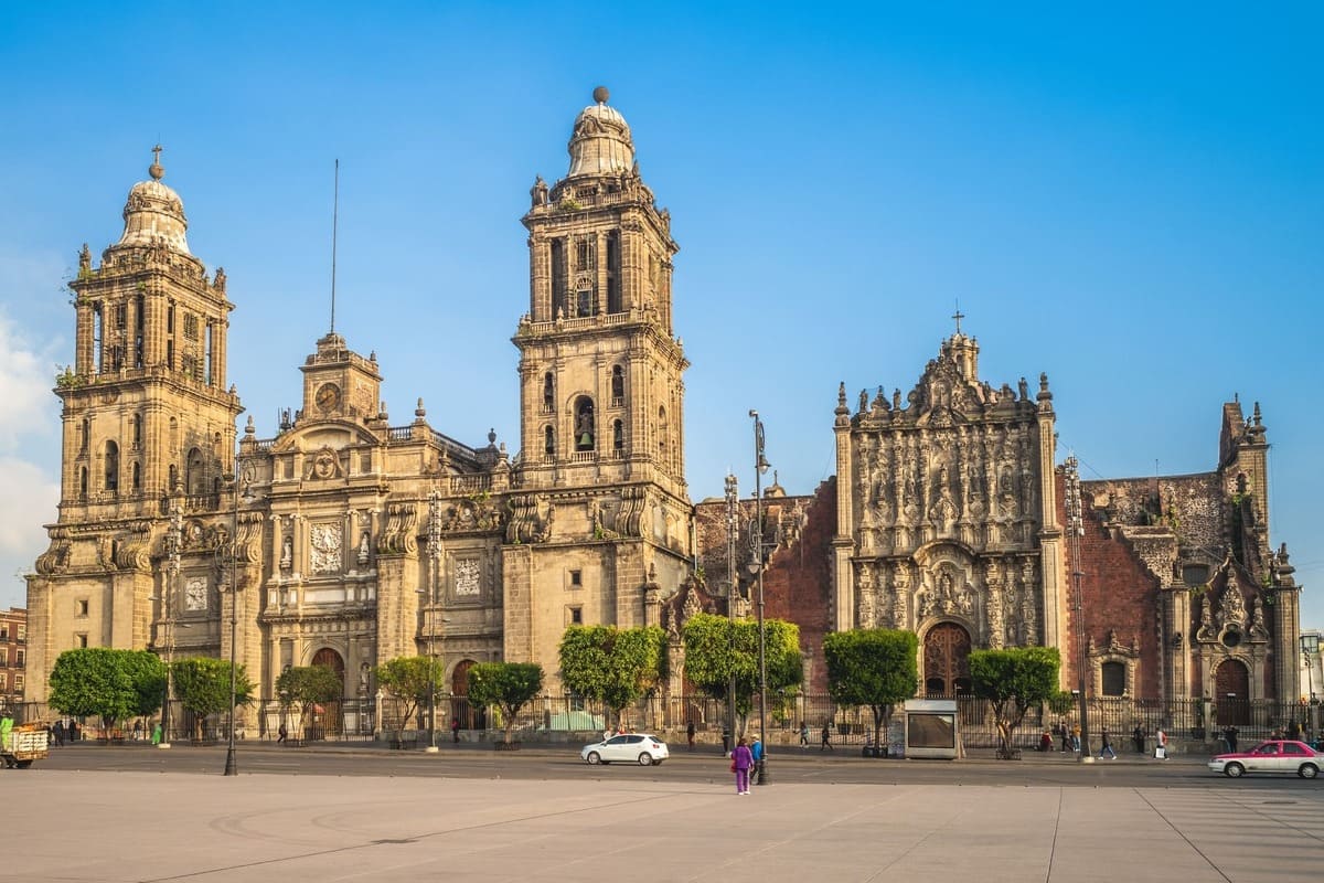 New train launches from the US to Mexico City