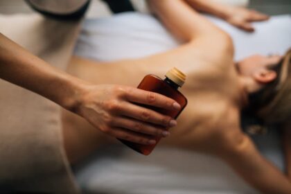 What are the 5 holistic welfare benefits of Tantric Massage in London?