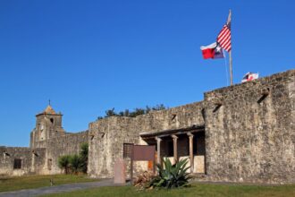 Be about San Antonio! Texas Charm meets Old Mexico in a stunning lesser -known city