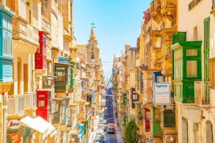 4 underestimated autumn destinations in Europe for smaller crowds and warm weather