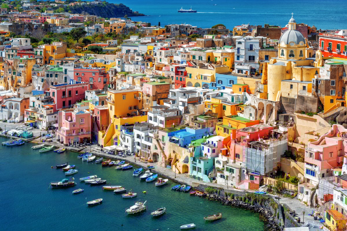 Italy’s postcards: enjoy no crowds and secret coasts on your next Italian outing