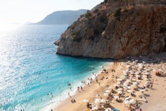 These 3 stunning Mediterranean Paradissen break tourist records of all time