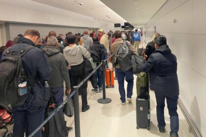 Americans and other non-EU travelers face long wait times at major European airports due to new EES border rules