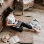 The rise of online book communities within e-libraries