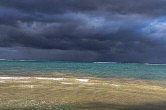 US Embassy issues urgent warning to travelers as Major Hurricane Melissa takes aim at Jamaica