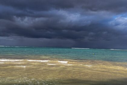 US Embassy issues urgent warning to travelers as Major Hurricane Melissa takes aim at Jamaica