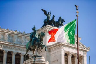 US embassy in Italy issues travel warning due to massive demonstrations in Rome