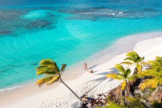 Canada issues travel warnings for eight popular winter holidays in October 2025