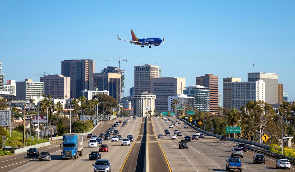 How the government shutdown is disrupting American air travel