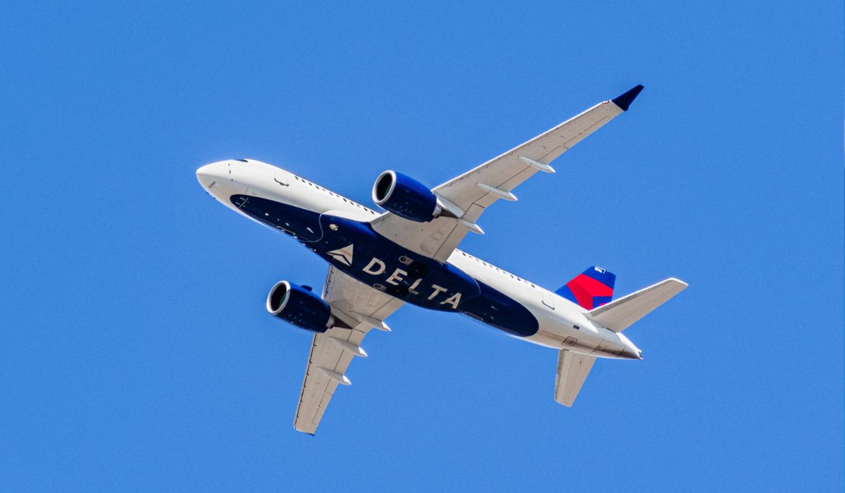 Major airlines offering Cyber ​​Monday and Week 2025 extended flight sales