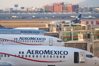 The US is canceling thirteen flight routes to Mexico due to aviation tensions