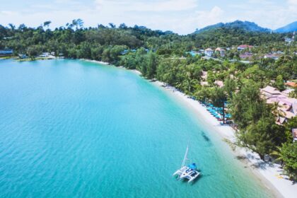 Travel experts reveal beautiful white-sand paradise as Thailand’s best island getaway