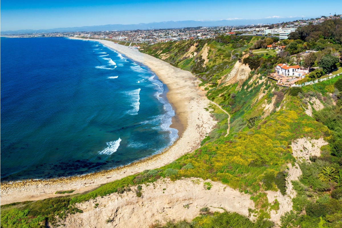 Unveiling LA’s secret beach city: discover crowd-free coastlines and surprising culture
