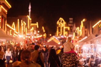 These 5 cozy cities in California are trending this Christmas season
