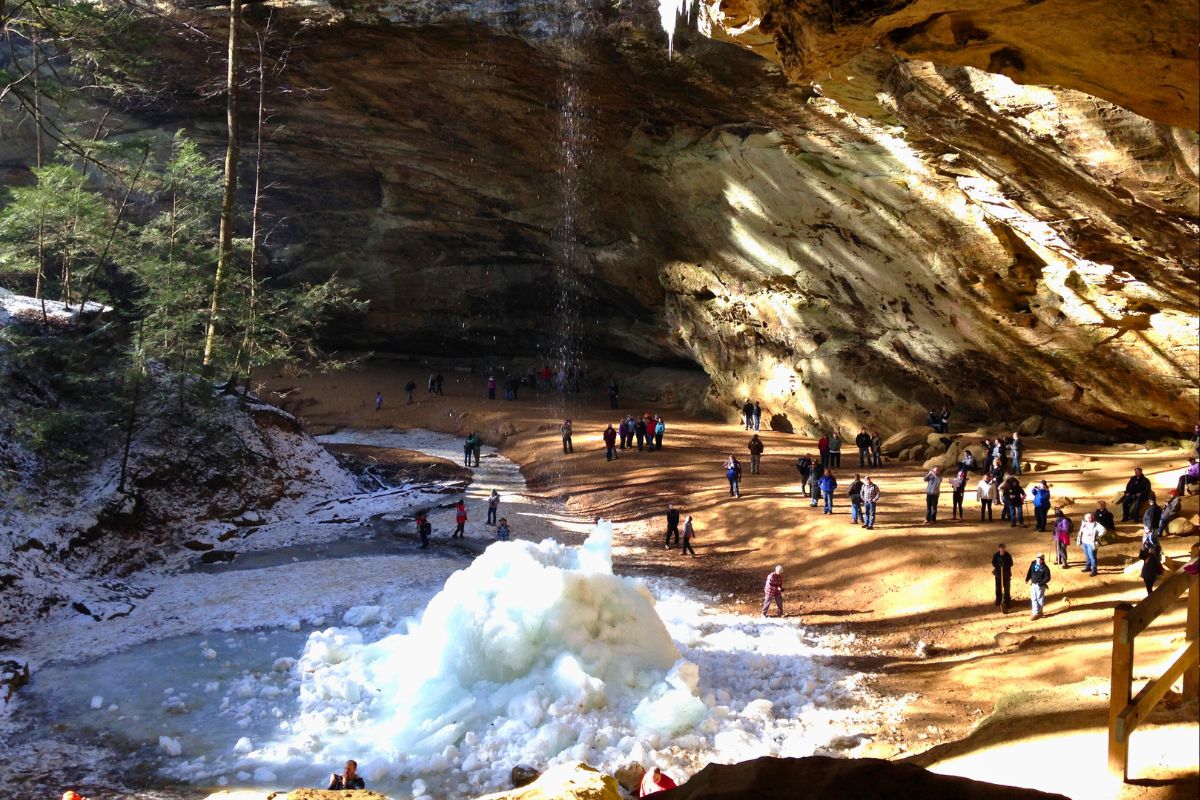 7 winter destinations in Ohio that make the cold worth it