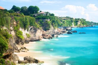 Bali will implement financial screening for tourists from March 1